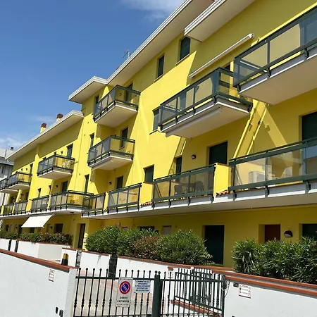 Nevada A Pochi Passi Dal Mare Da Agenzia Colla Lido di Jesolo